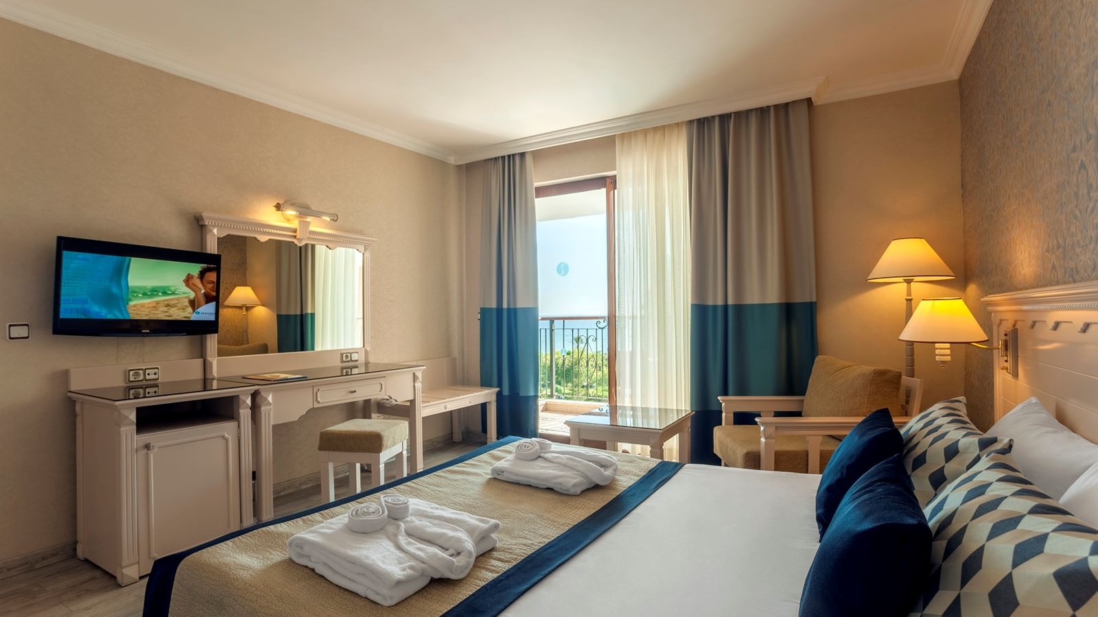 rooms-hotel-senior-suite