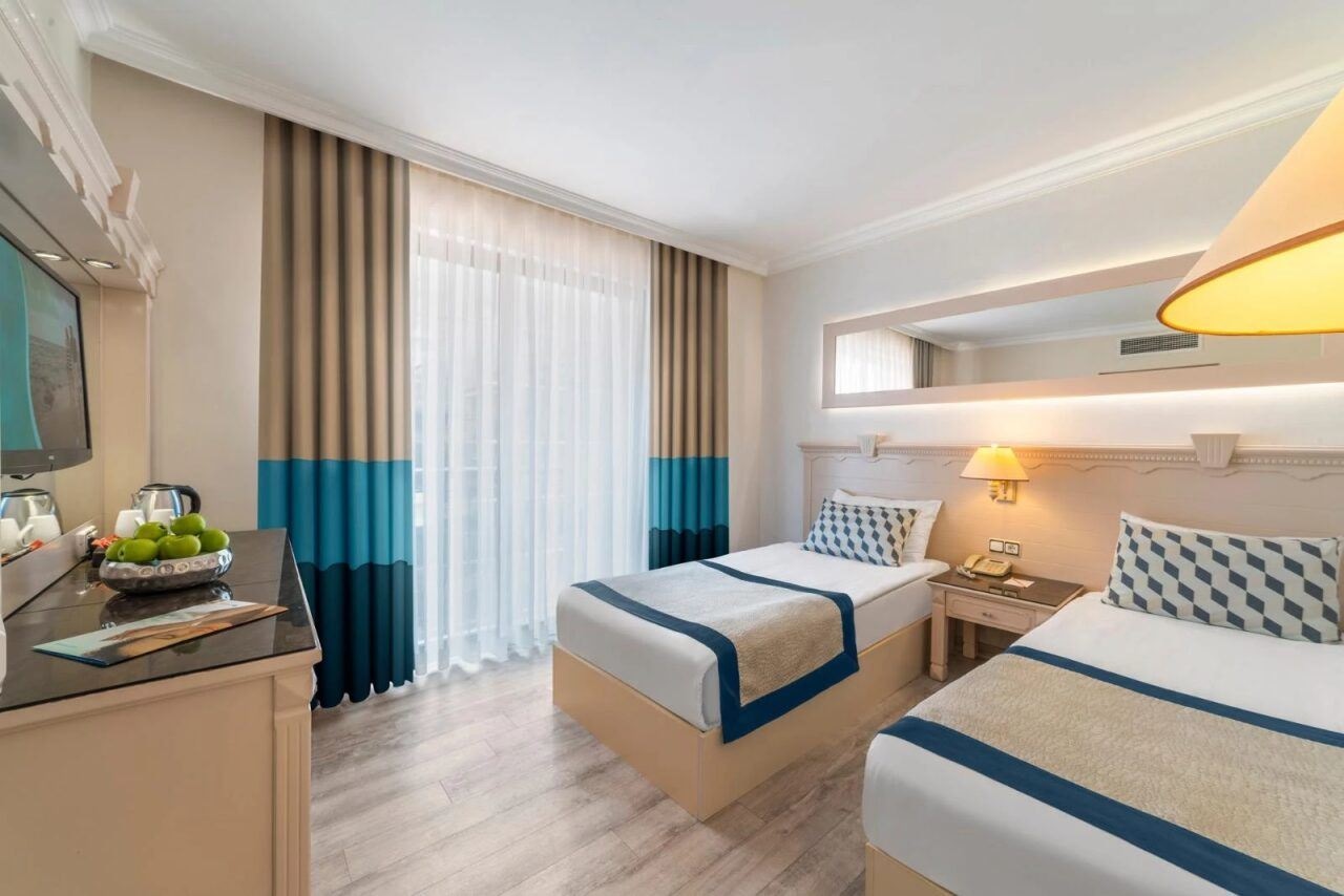 rooms-hotel-standard-room-without-balcony