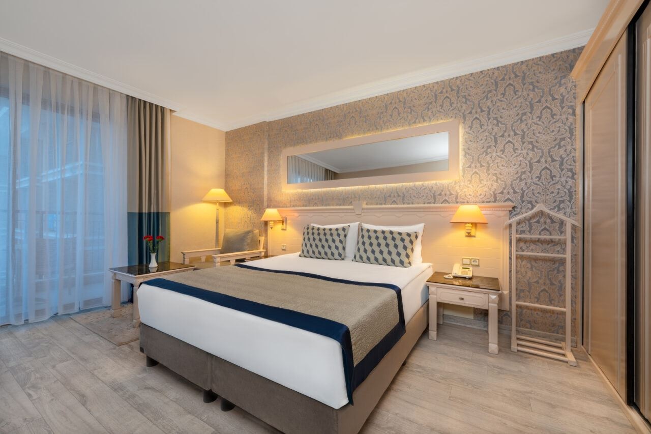 rooms-hotel-senior-suite