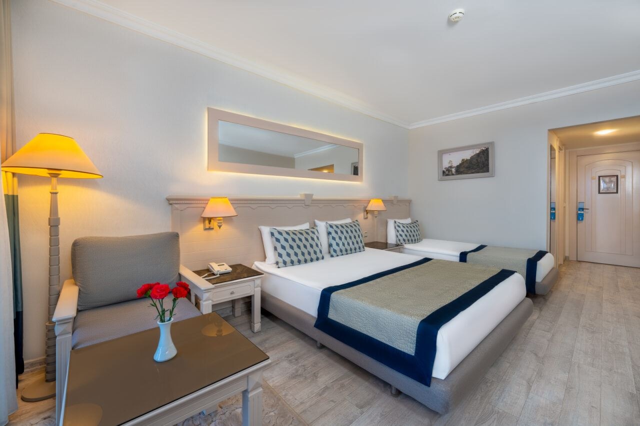 rooms-hotel-standard-room-direct-sea-view