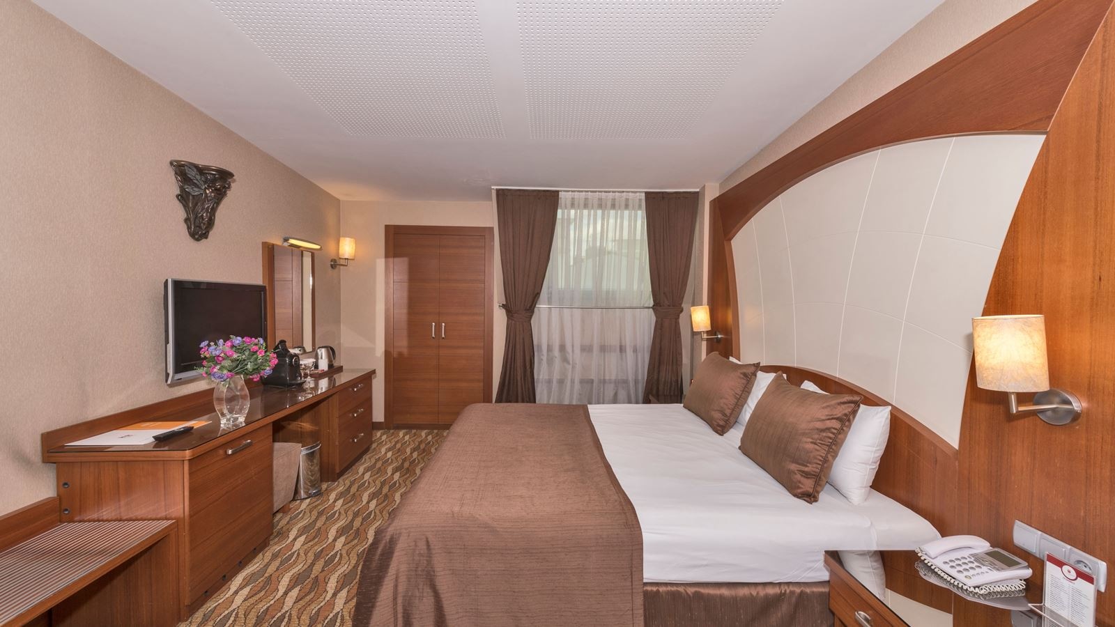 rooms-double-standard