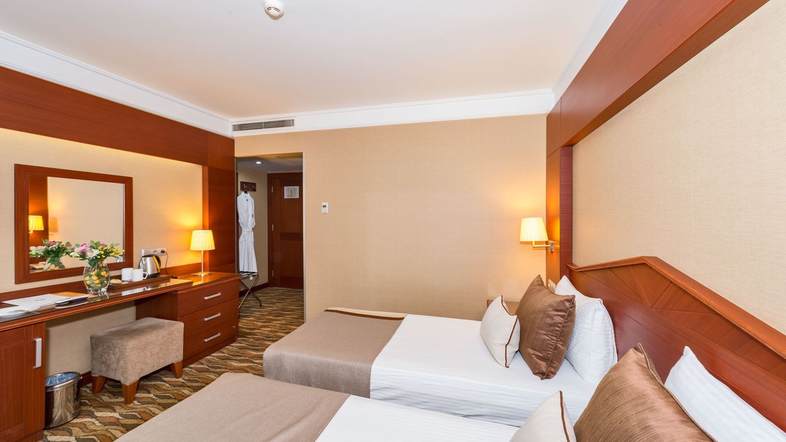 rooms-double-standard