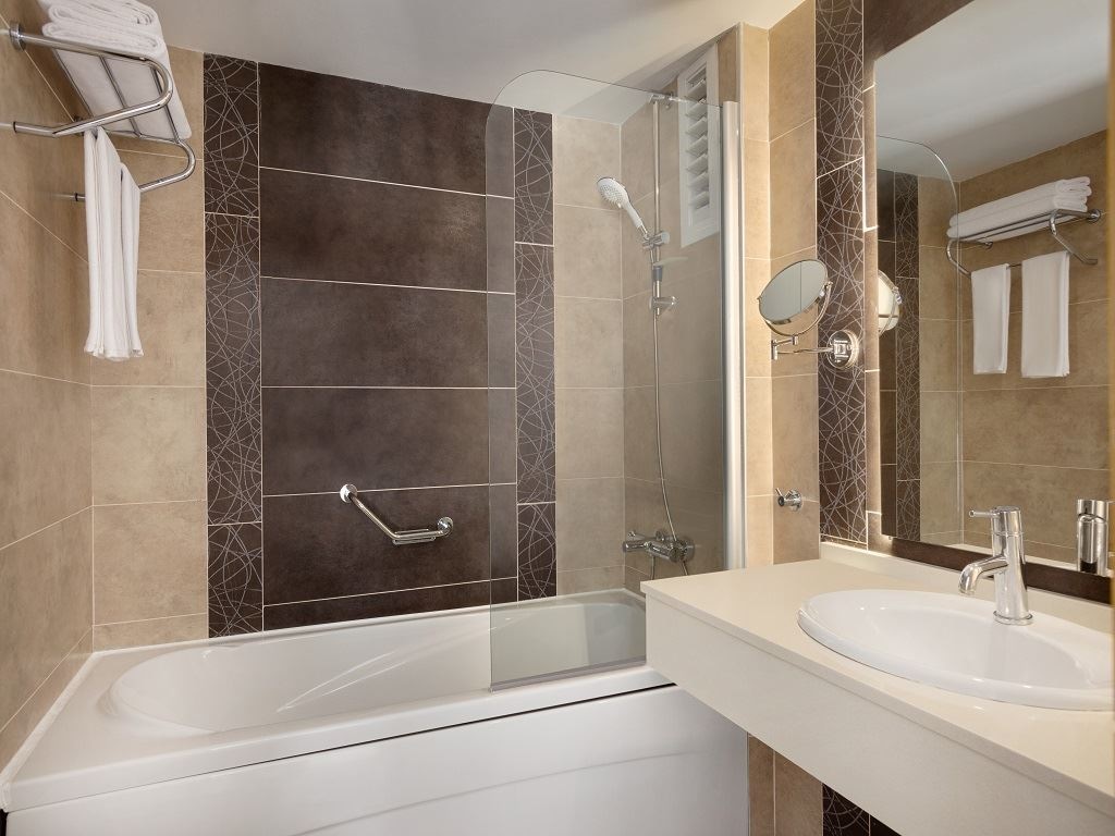 rooms-club-room-sea-view