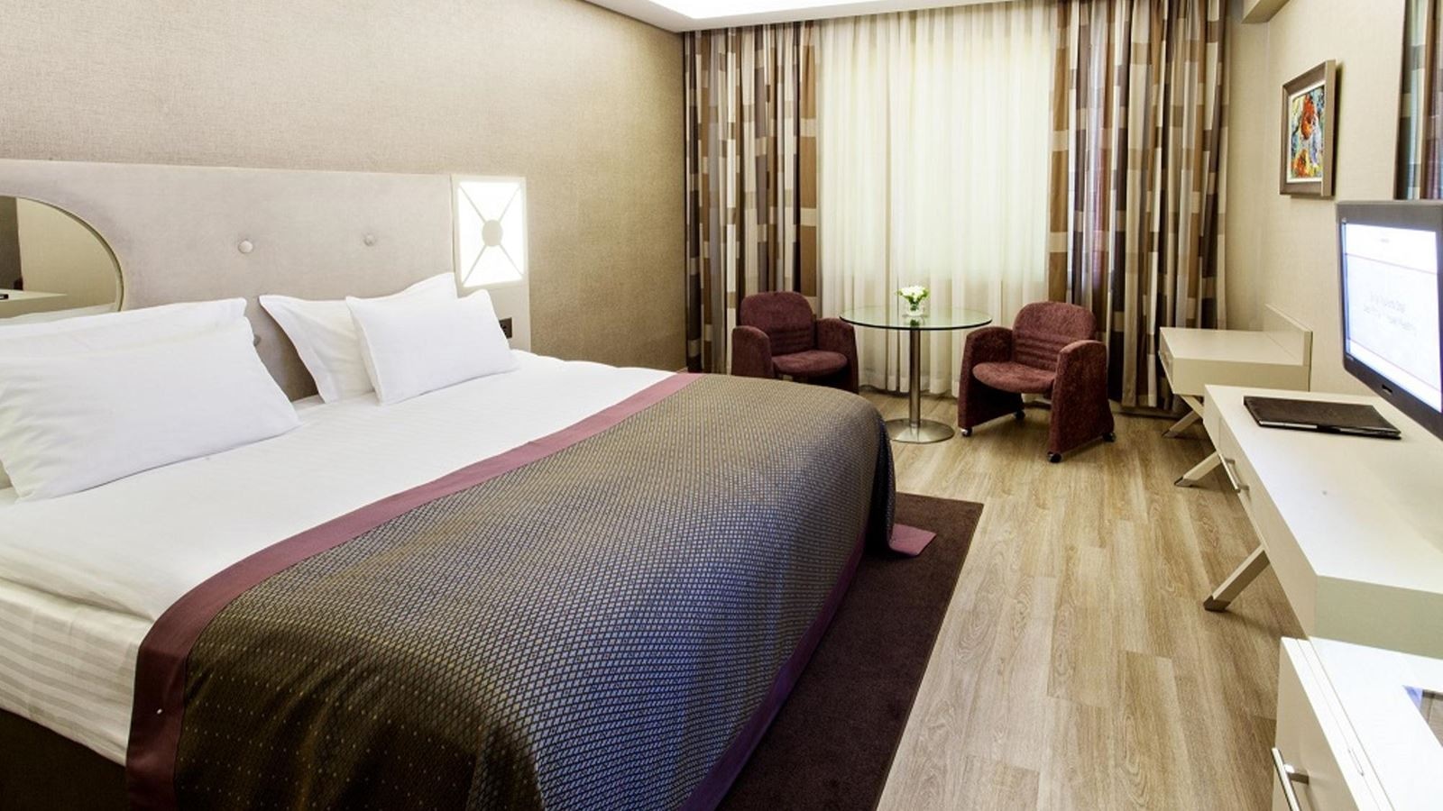 rooms-room-side-sea-view