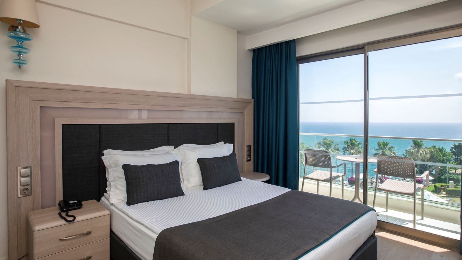 rooms-standard-sea-view