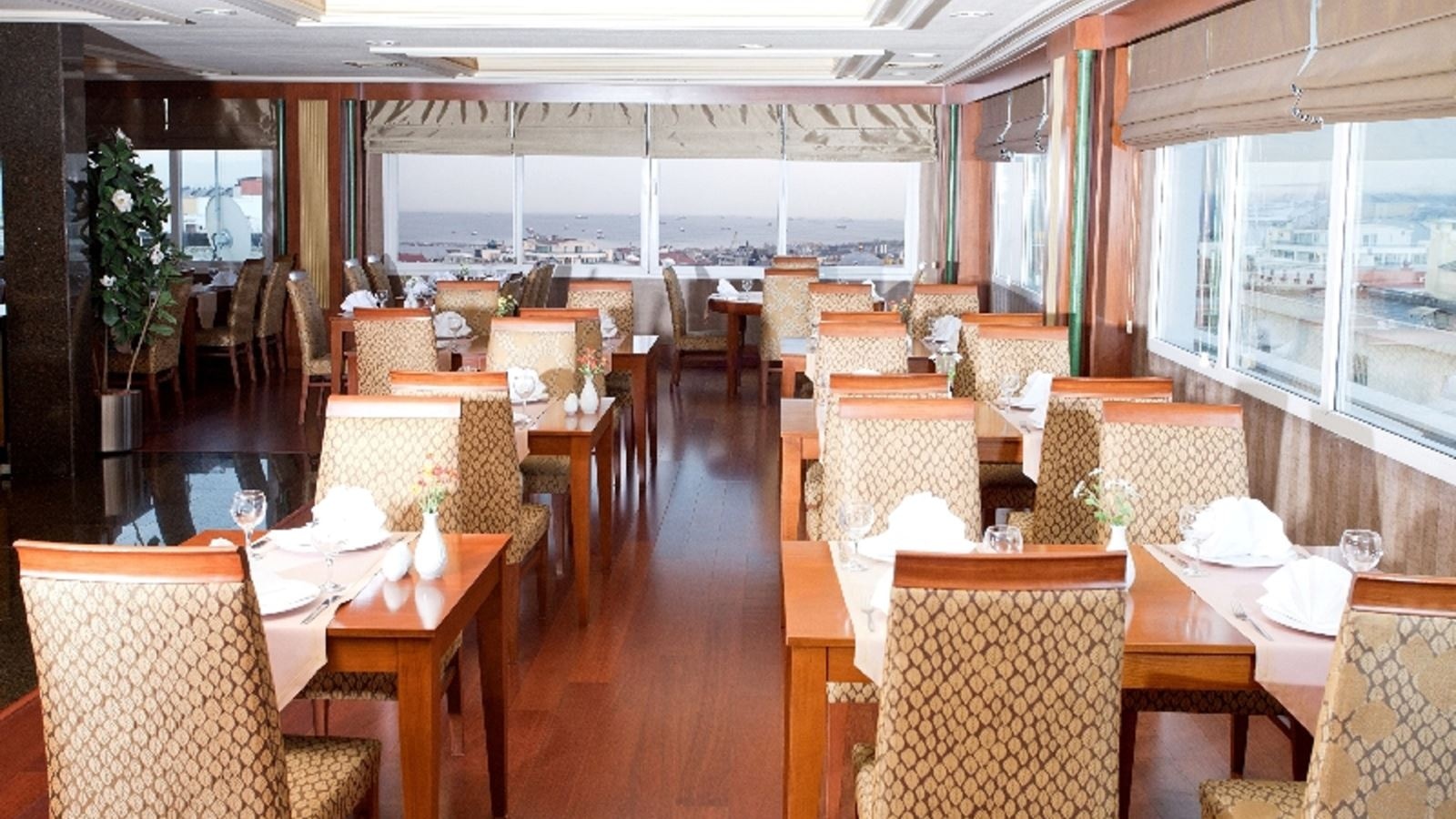 restaurants-restaurants