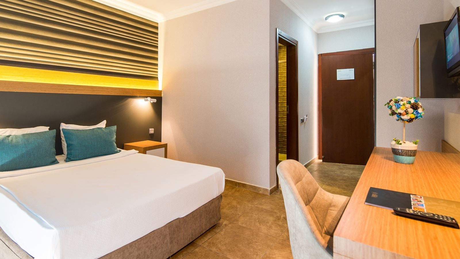 rooms-standard-room-1