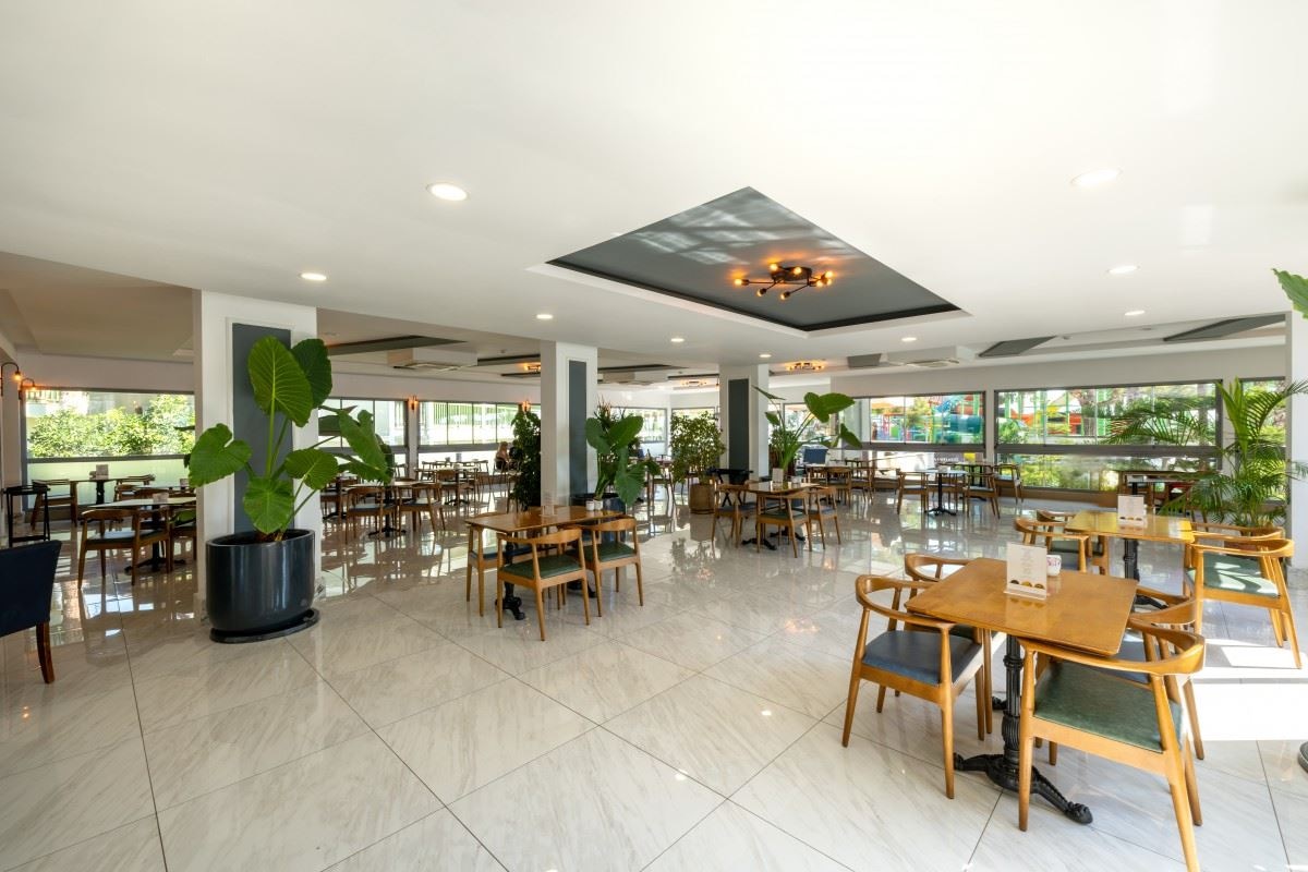 restaurants-flora-restaurant