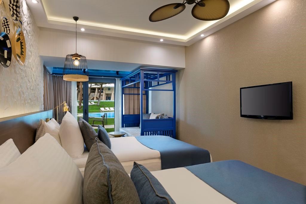 rooms-terrace-family-suite
