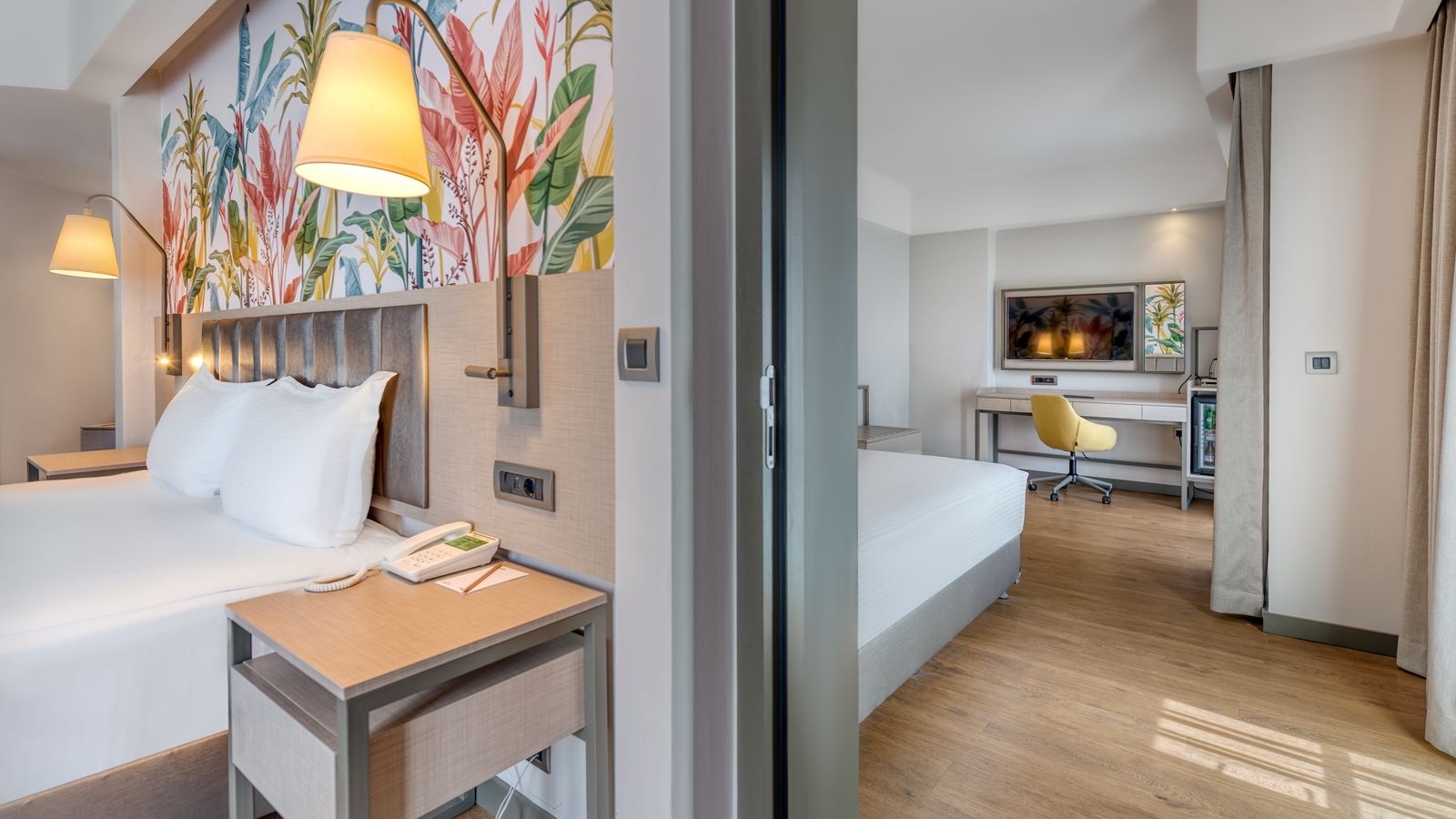 rooms-club-family-room