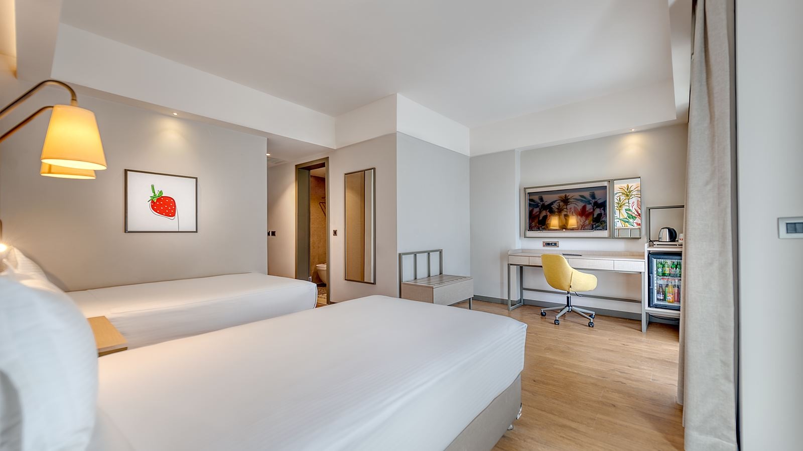 rooms-club-family-room