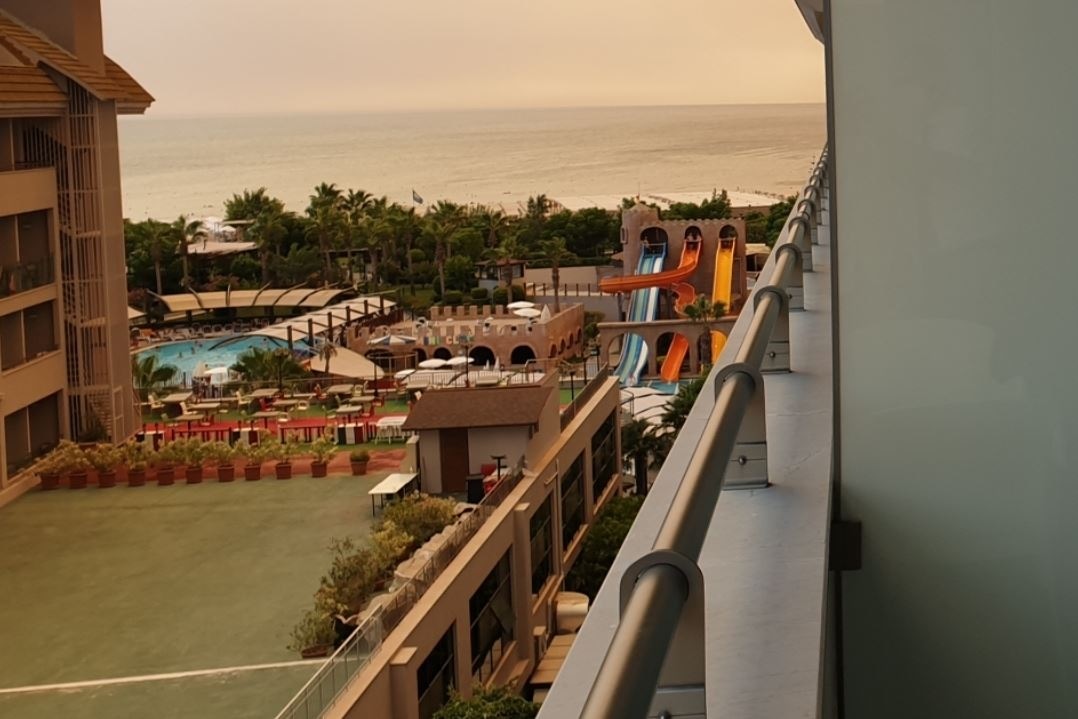 rooms-standard-room-side-sea-view