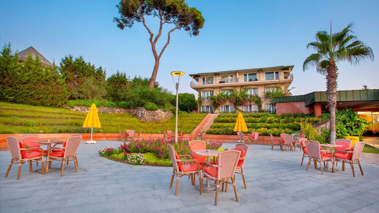 general-main-building