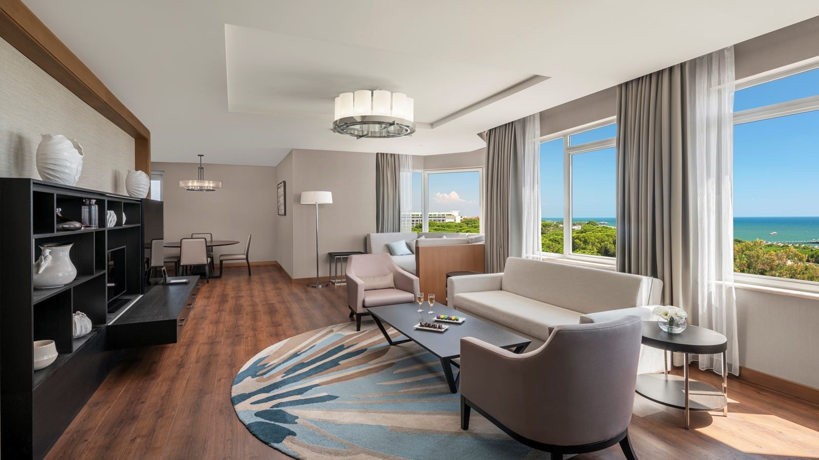 rooms-excellent-suite