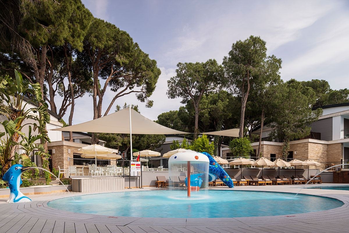 pools-outdoor-childrens-pool