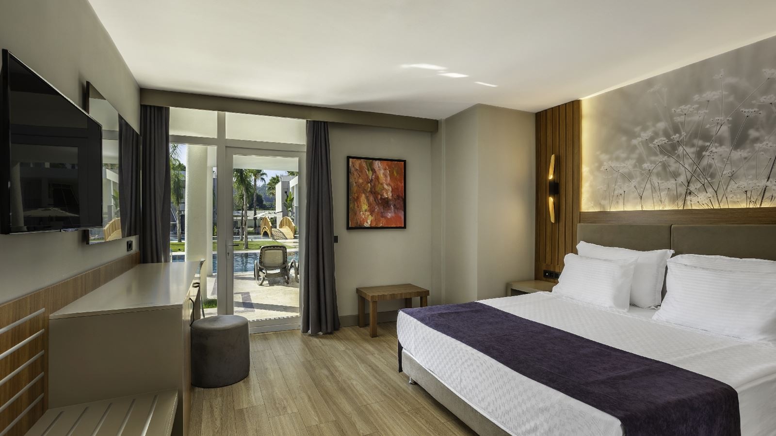 rooms-lake-swim-up-family-suit