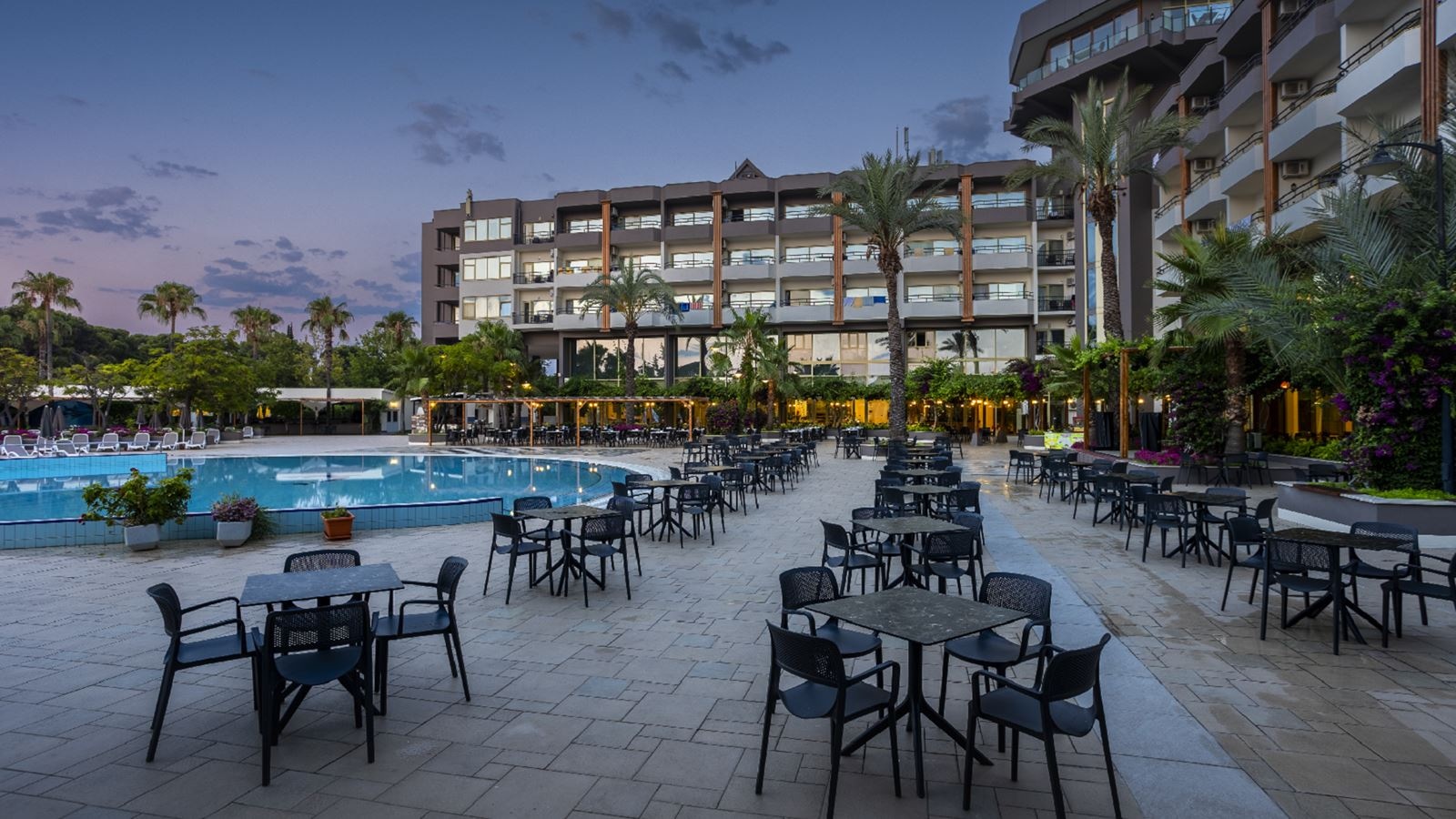pools-outdoor--indoor-pool