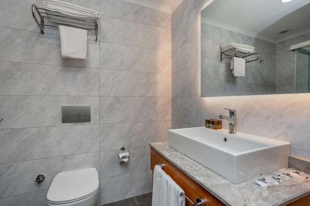 rooms-lake-superior-room