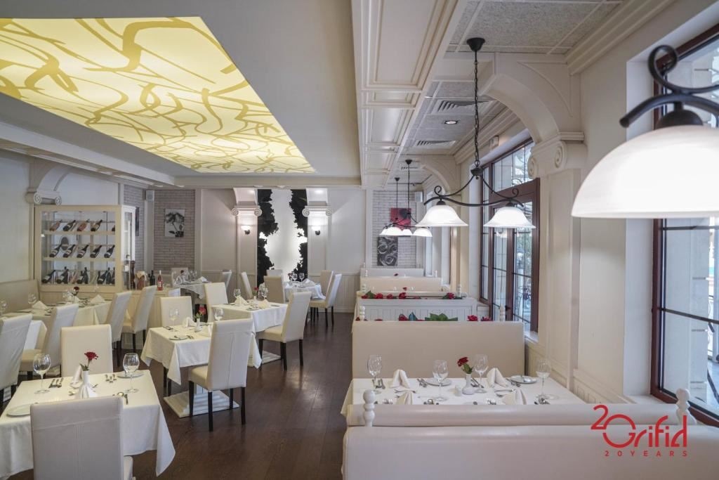 restaurants-restaurants