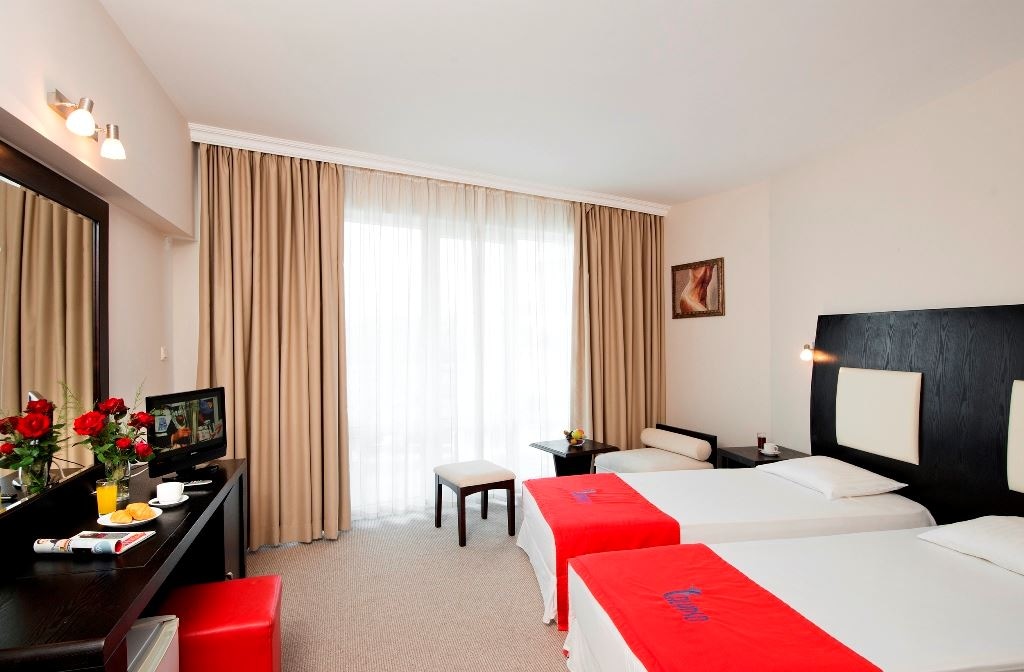 rooms-twin-standard-room