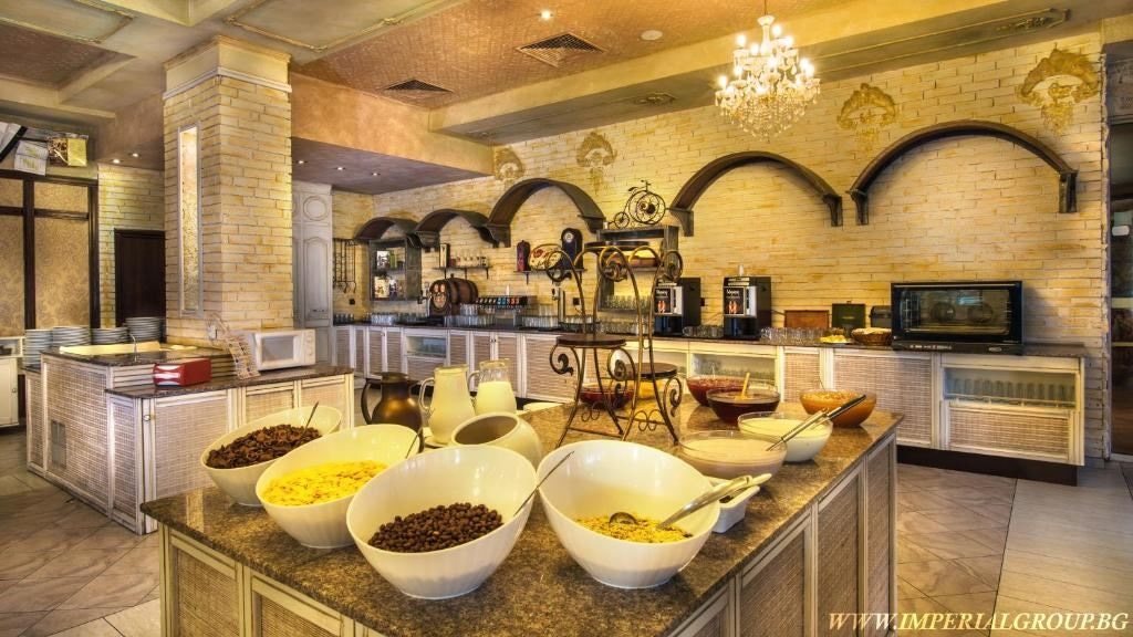 restaurants-main-restaurant