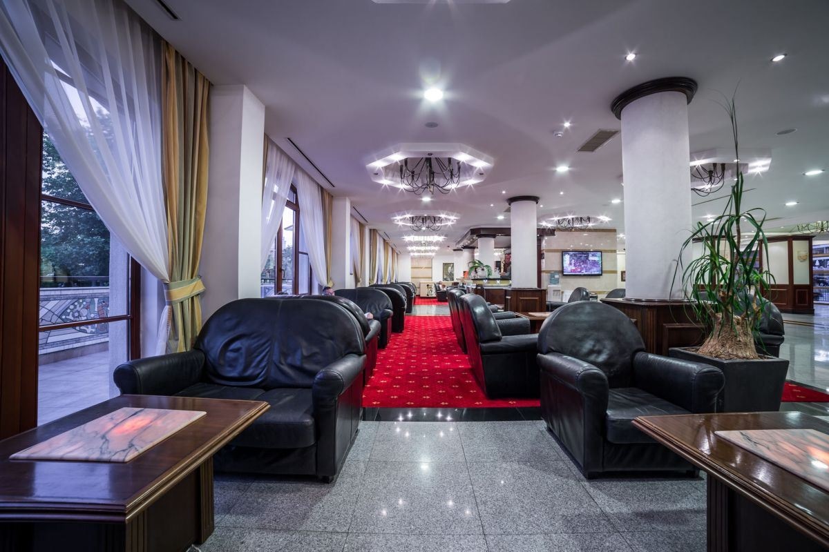 bars-lobby-bar-helena-park