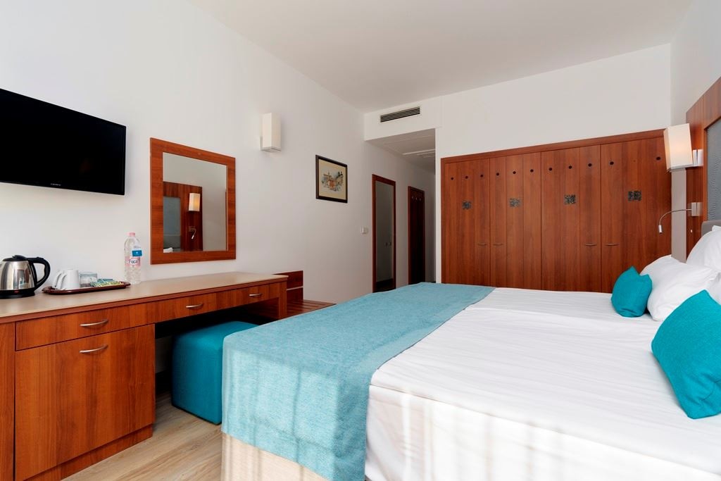 rooms-double-park-view