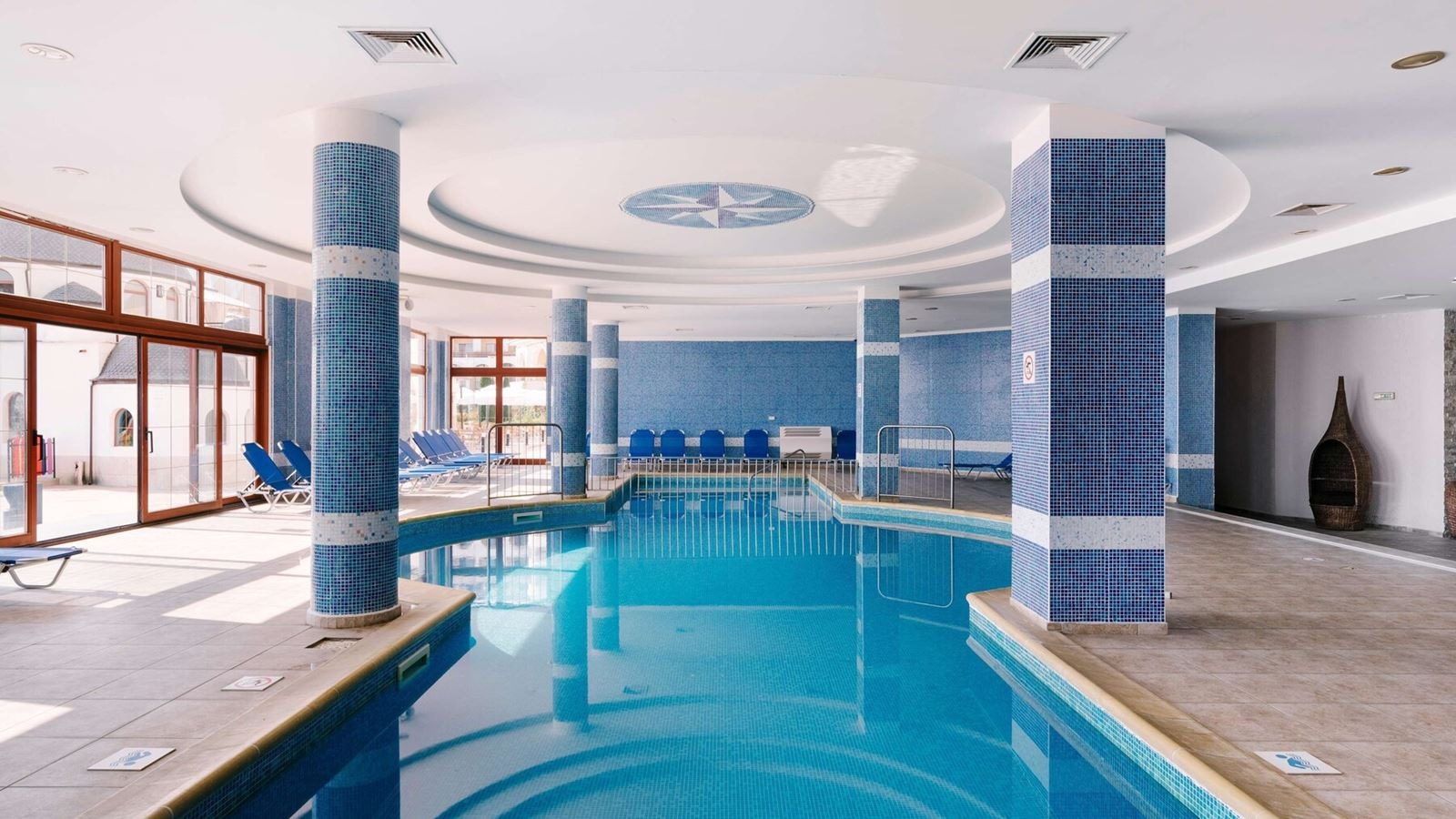 pools-indoor-pool