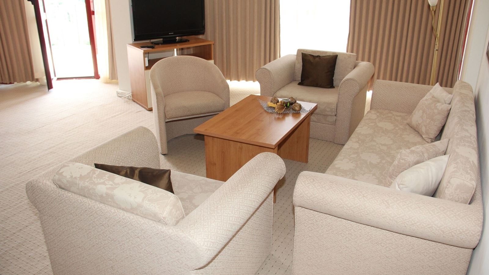 rooms-two-bedroom-suite-sea-view