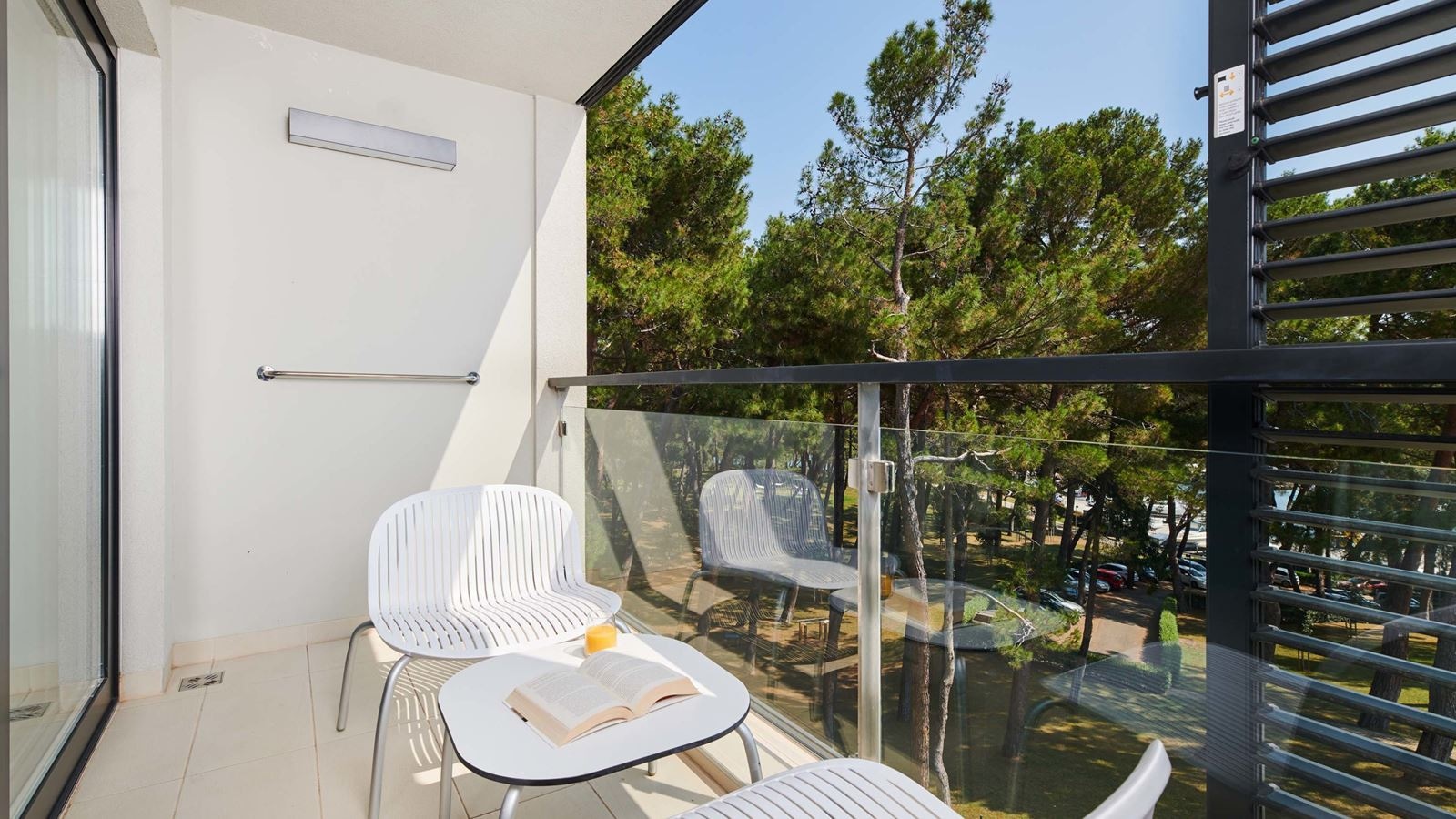 rooms-double-superior-room-park-view-balcony