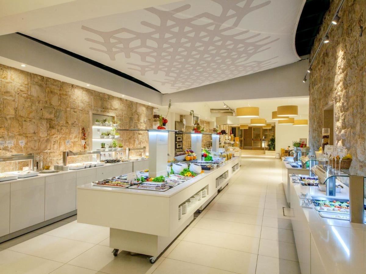 restaurants-restaurants