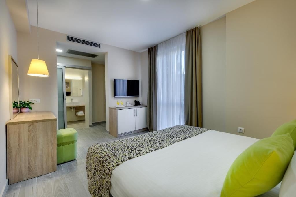 rooms-double-classic-room