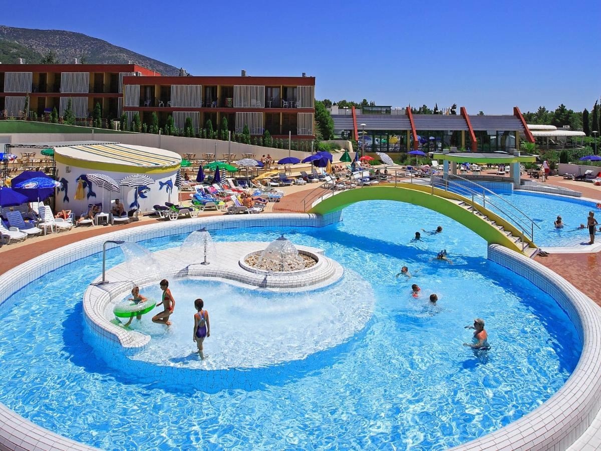 pools-pools