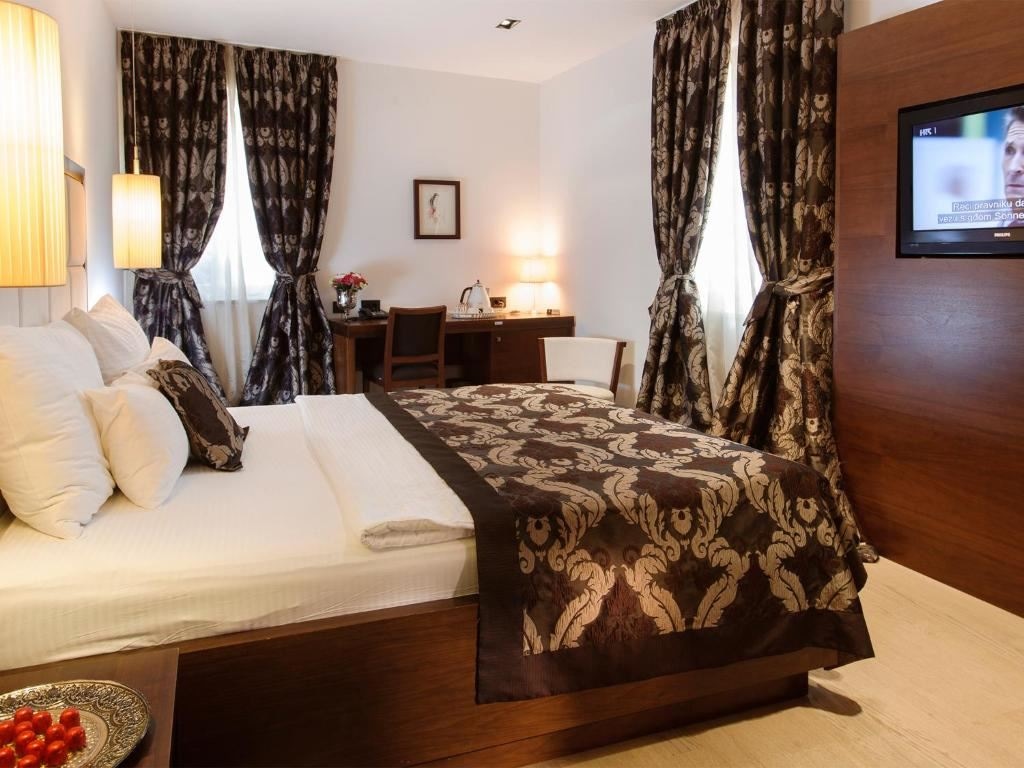 rooms-superior-room-cityview