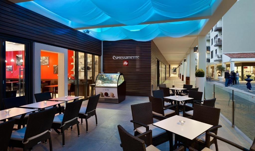 restaurants-restaurants
