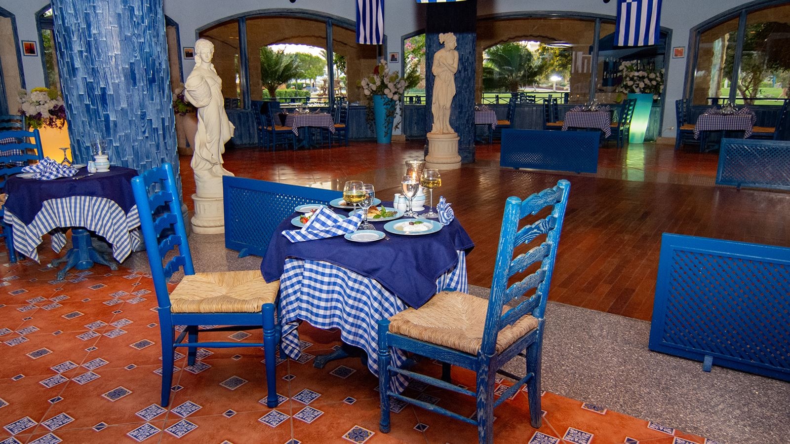 restaurants-greek-a-la-carte-restaurant