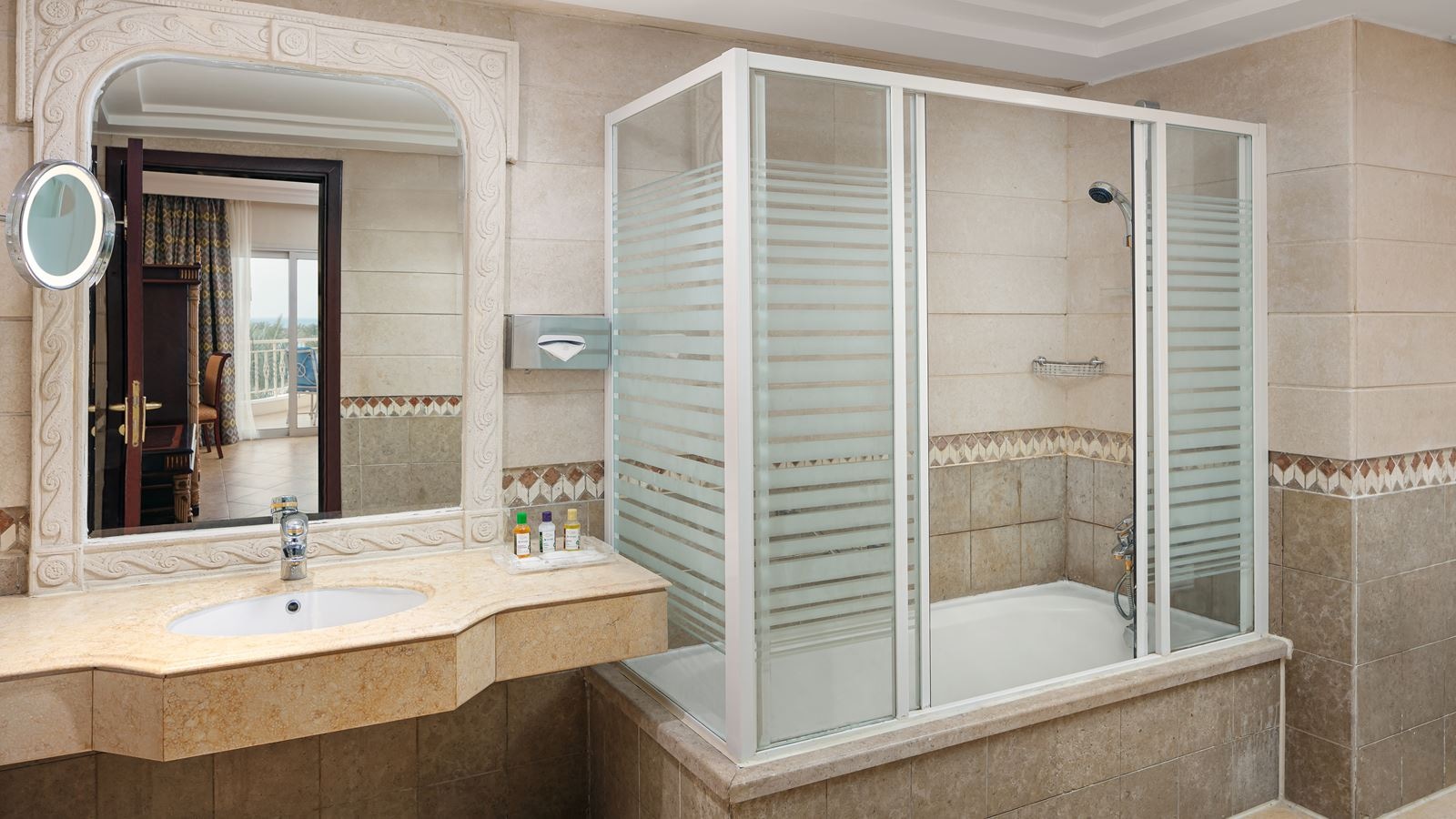 rooms-executive-suite