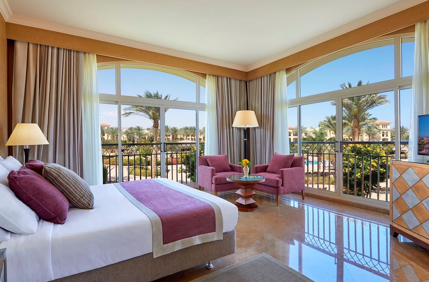 rooms-executive-suite