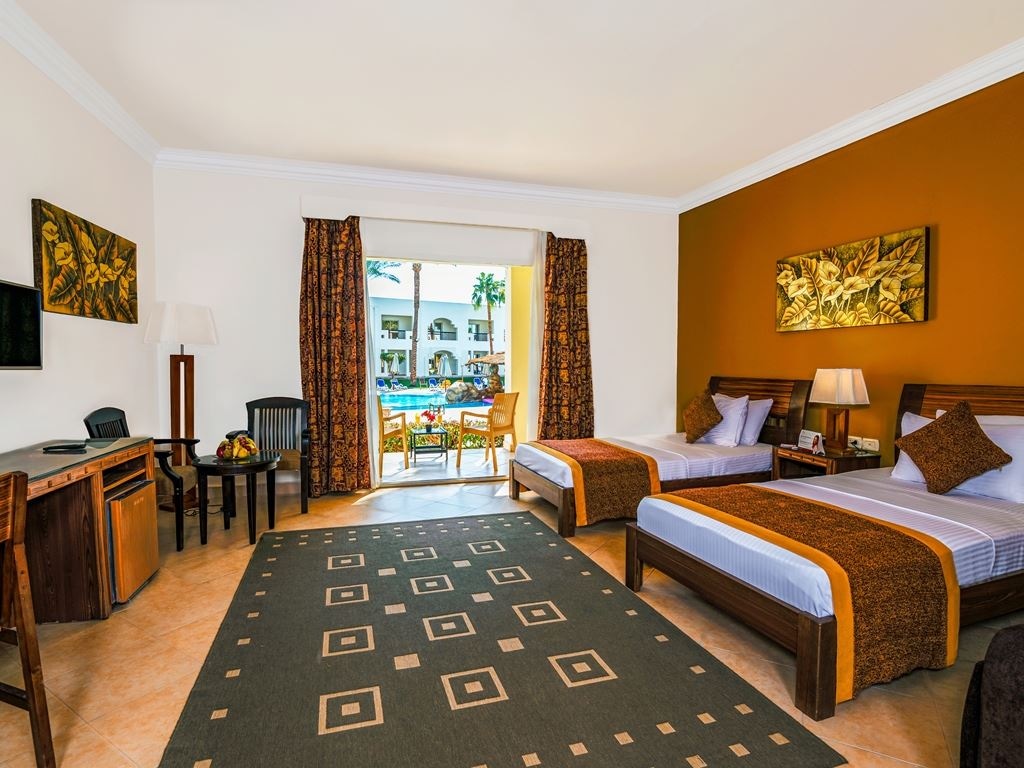 rooms-family-room