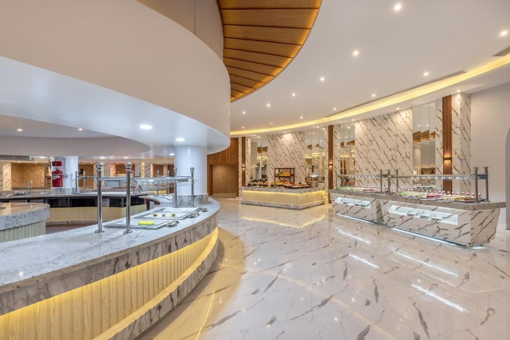 restaurants-restaurants