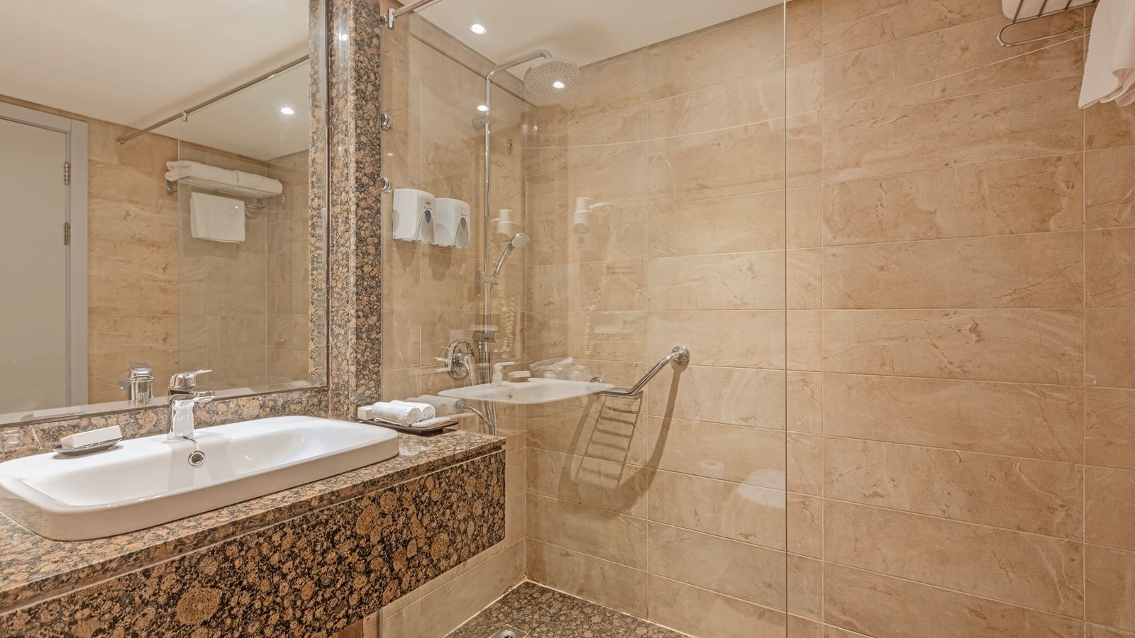 rooms-classic-partial-sea-view