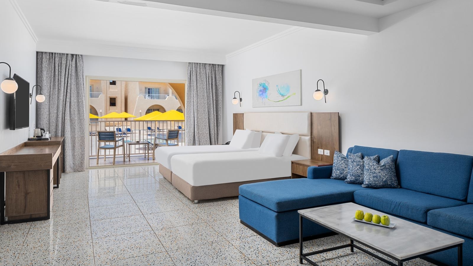 rooms-family-deluxe-garden-view-room