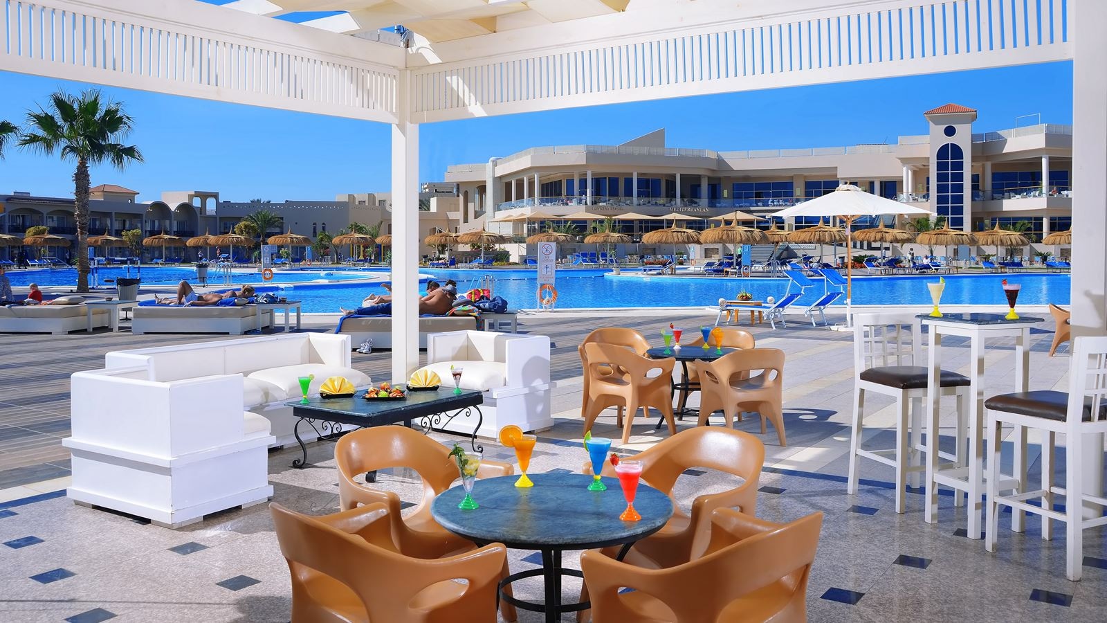 bars-active-pool-bar