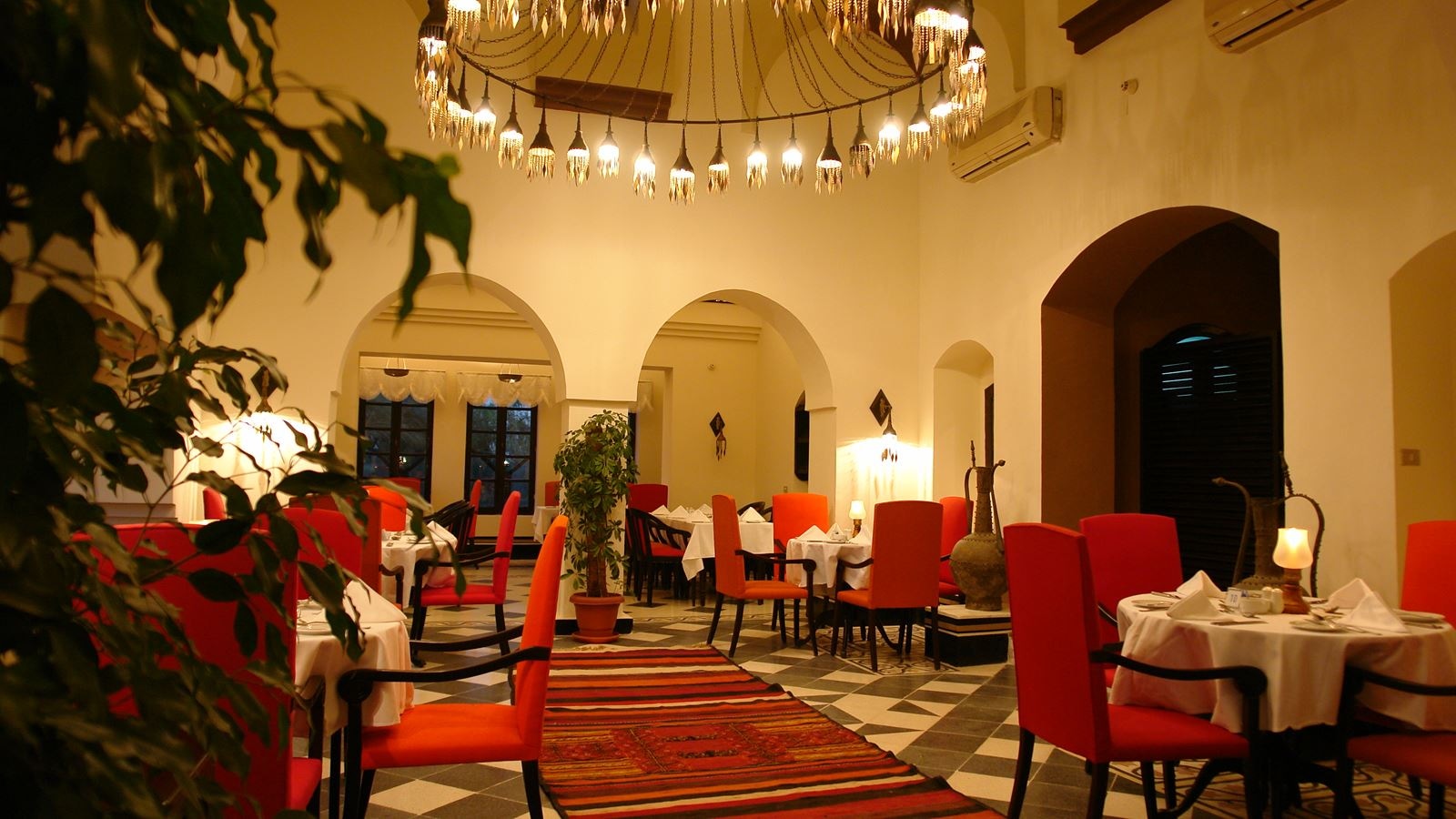 restaurants-main-restaurant