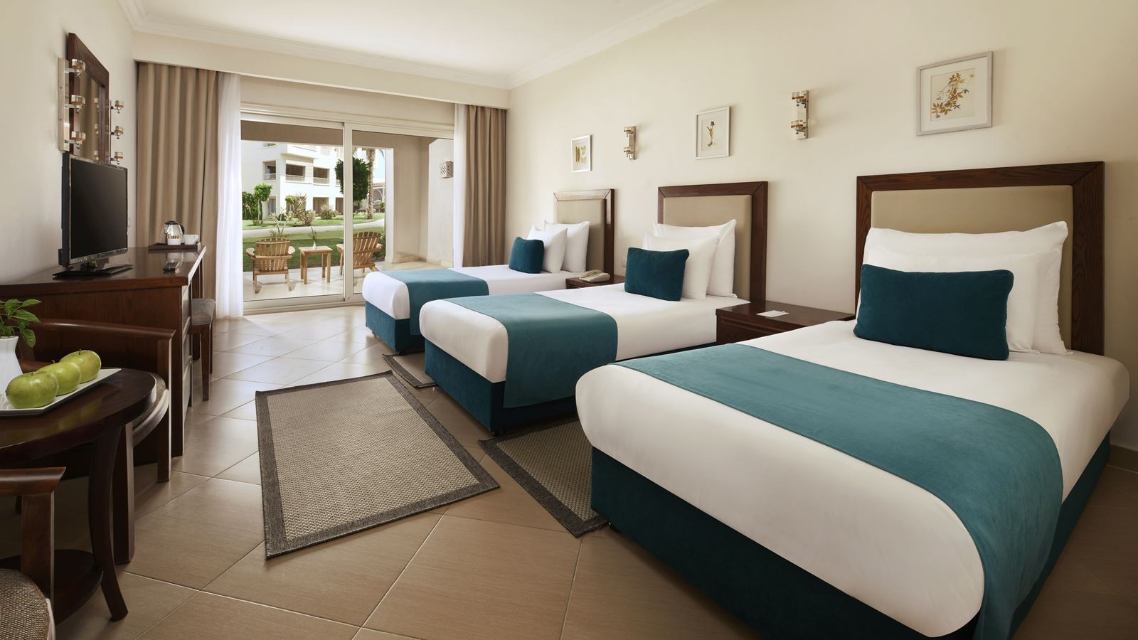 rooms-superior-family-triple-garden-view