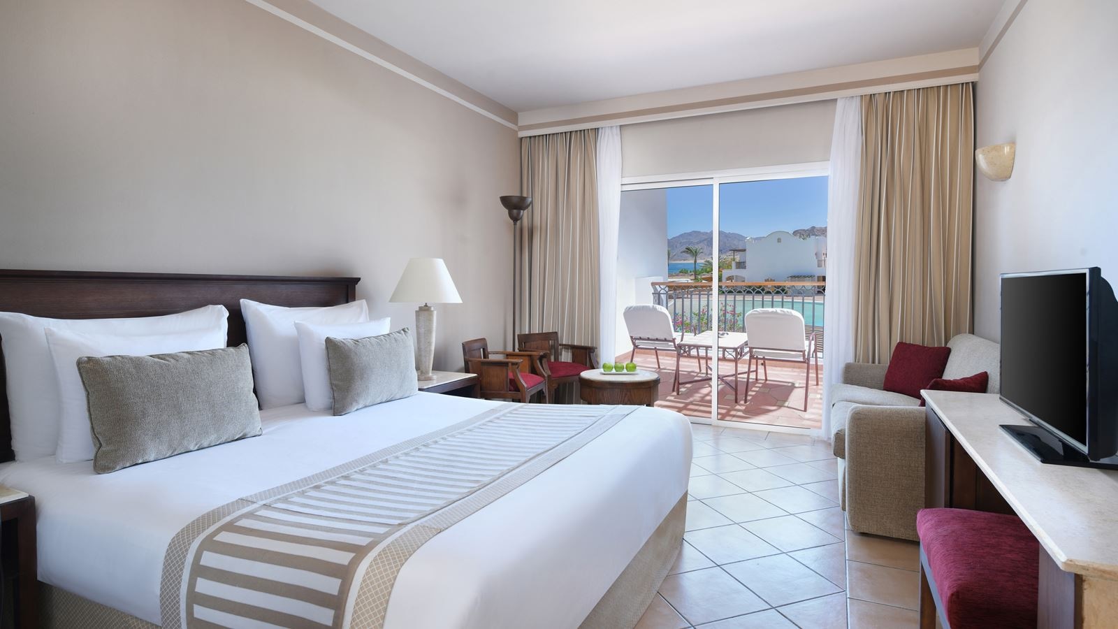 rooms-superior-side-sea-view