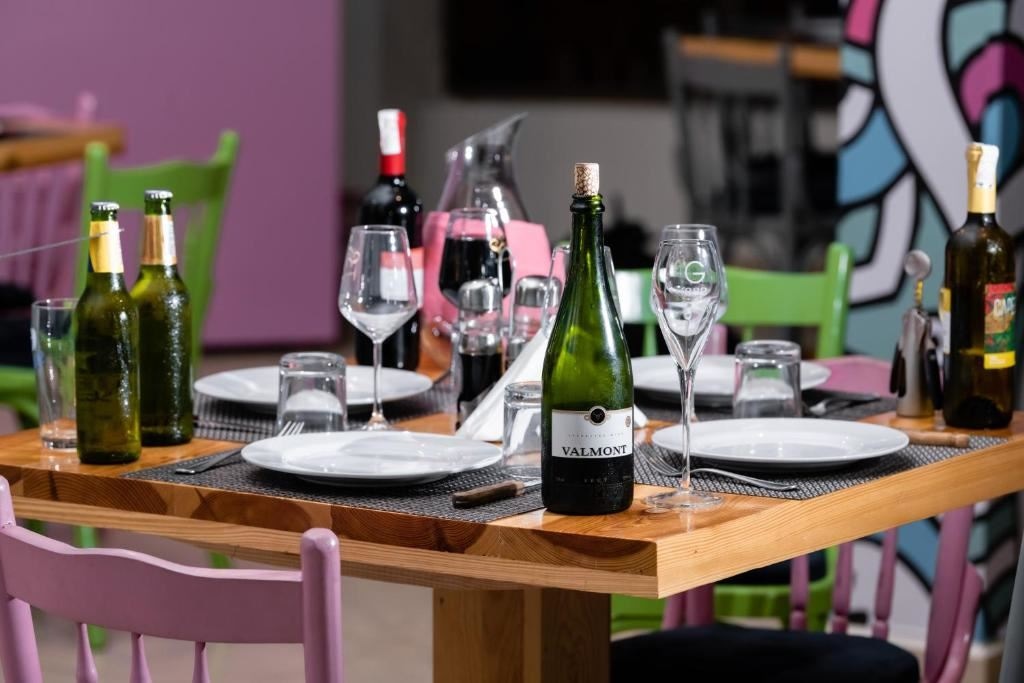 restaurants-restaurants