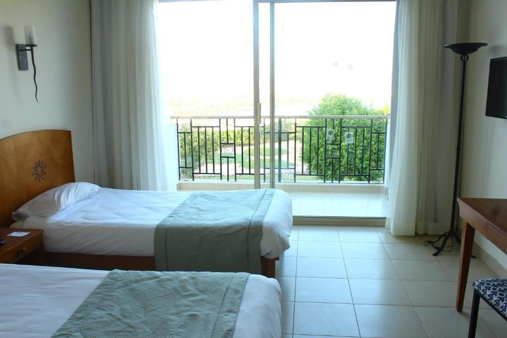 rooms-standard-double-room-with-garden-view