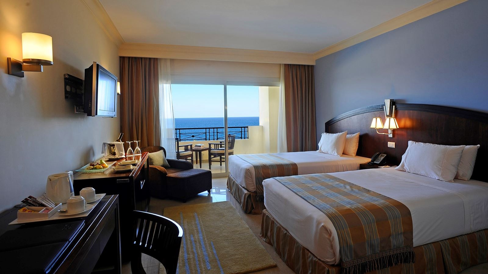 rooms-deluxe-sea-view