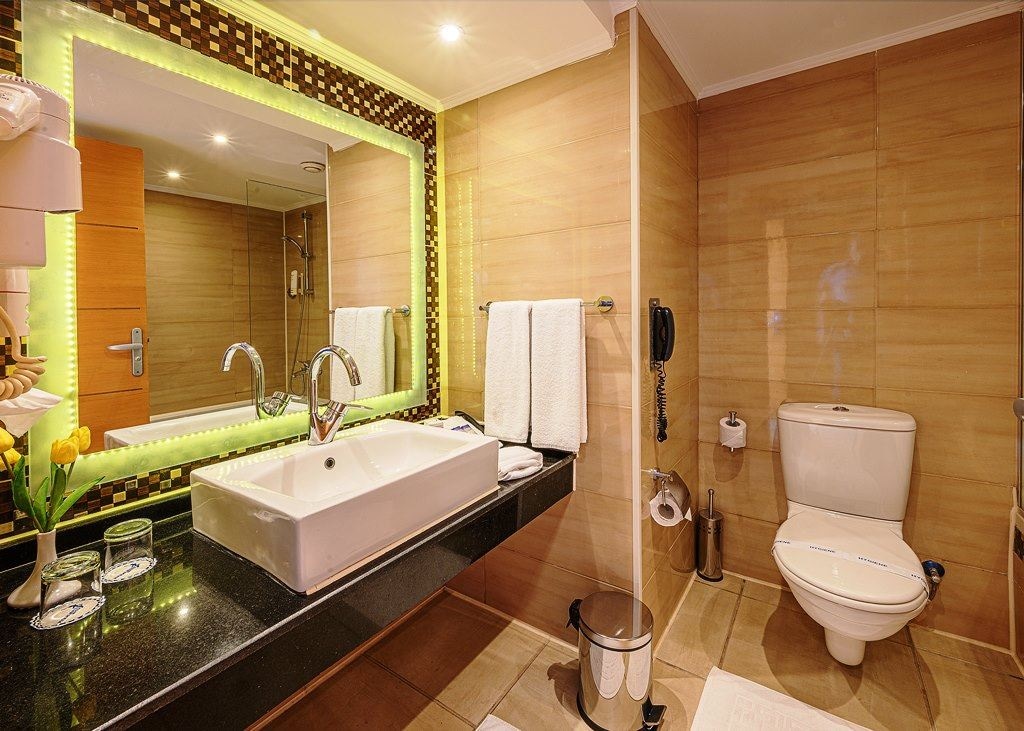 rooms-deluxe-room-sea-view